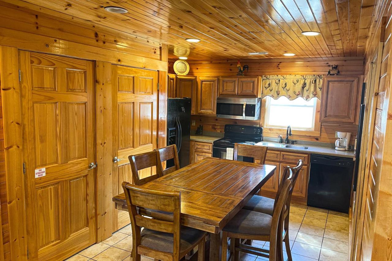 Black Bear Hideaway Cabin Gatlinburg Dış mekan fotoğraf